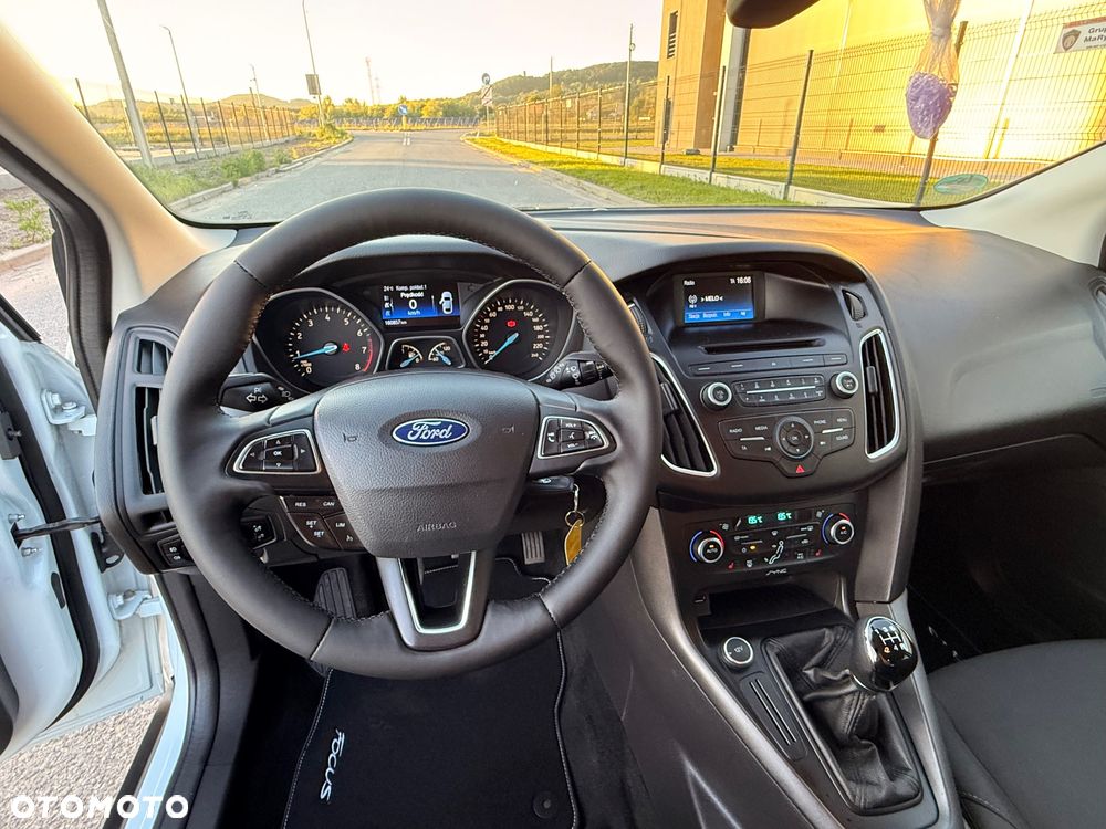 Ford Focus 1.6 Titanium - 29