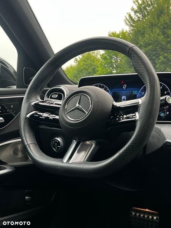 Mercedes-Benz Klasa C 300 4Matic 9G-TRONIC AMG Line - 14