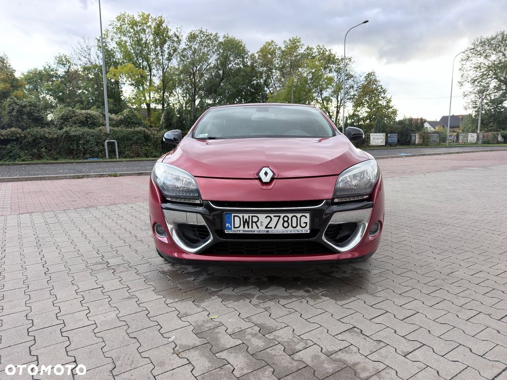 Renault Megane 2012 photo 2