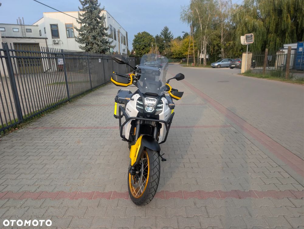 QJmotor SVT 650X