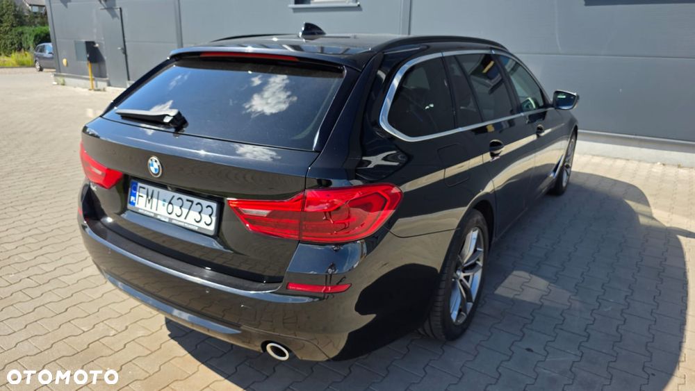 BMW Seria 5 518d Advantage sport - 33