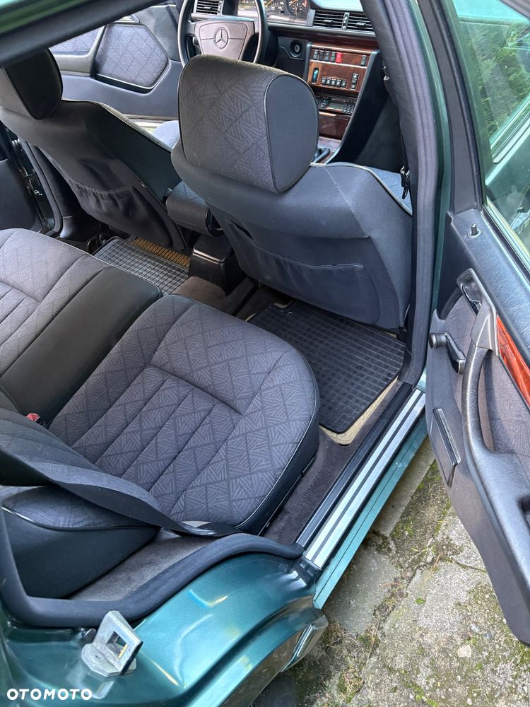 Mercedes-Benz W124 (1984-1993) - 8