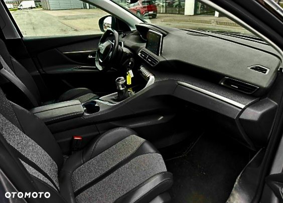 Peugeot 3008 PureTech 130 Stop & Start GPF Allure Business-Paket - 13