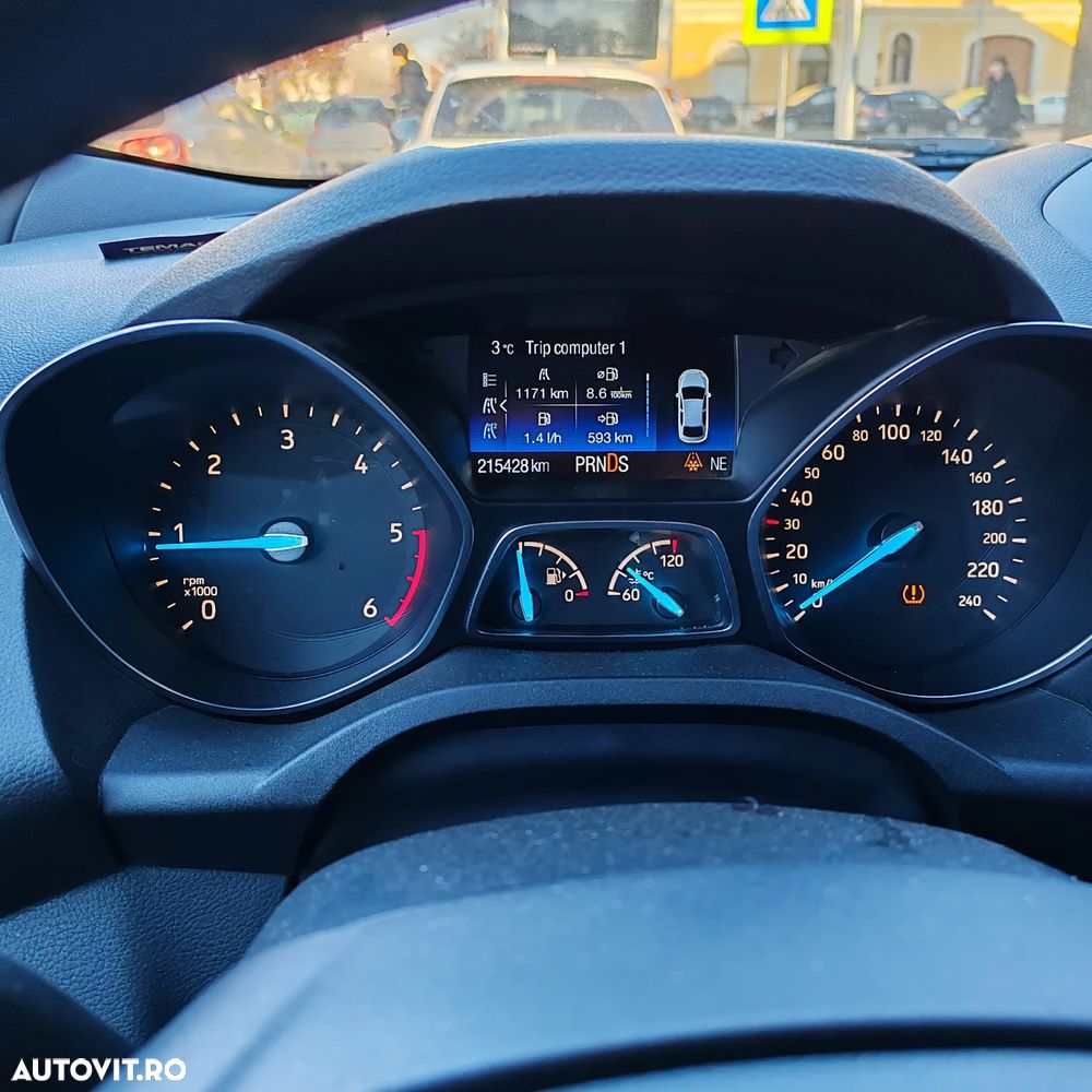 Ford Kuga 2.0 TDCi 4WD Powershift ST-Line - 7