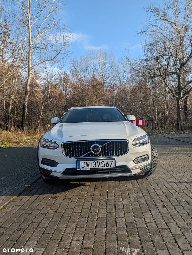 Volvo V90 Cross Country - 15