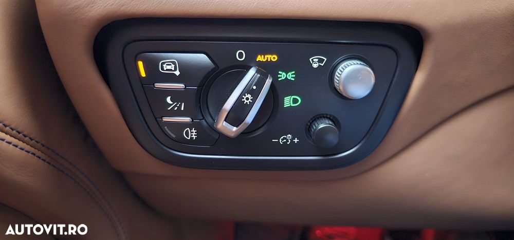 Bentley Bentayga V8 - 23