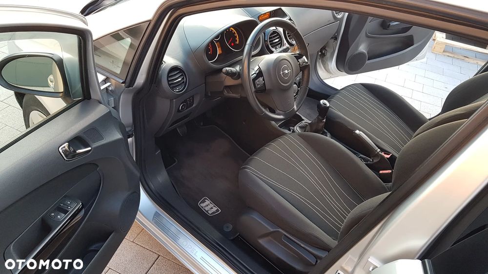 Opel Corsa 1.2 16V Color Edition - 15