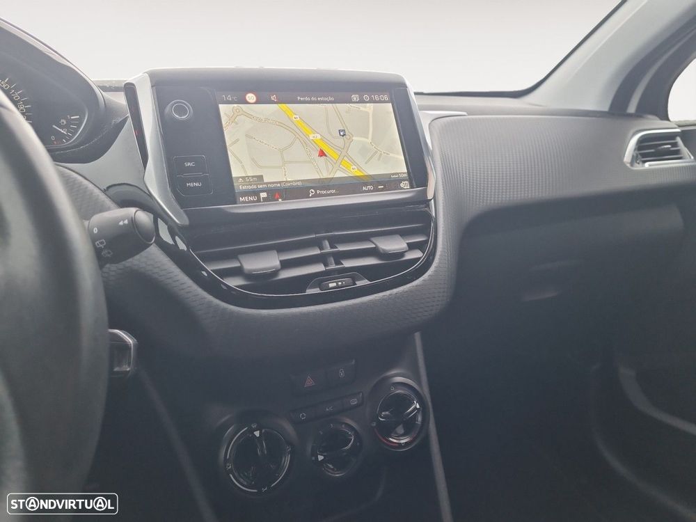 Peugeot 2008 1.2 PureTech Style - 11