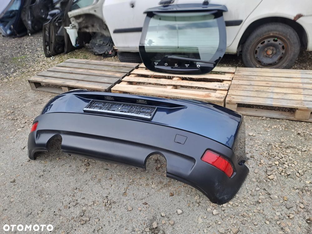 Volvo C30 klapa bagażnika R-Design kod lakieru 466-46 i inne