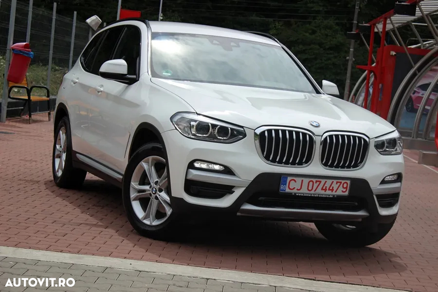 BMW X3 xDrive20d AT Luxury Line - 7