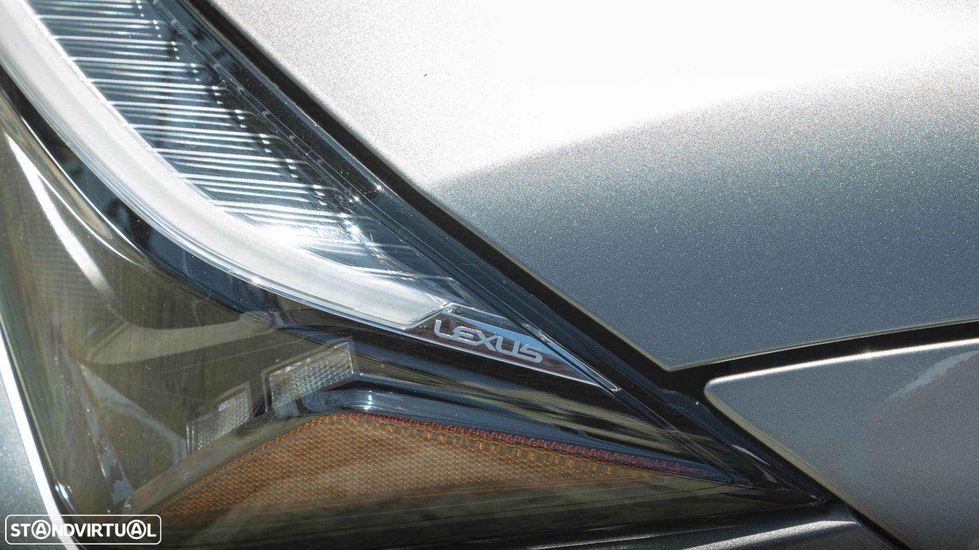 Lexus UX 250h Sport (Ecrã 12.3) - 22