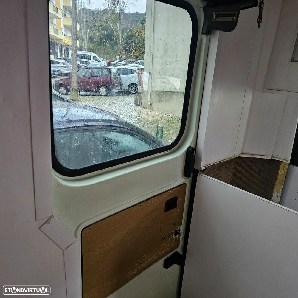 Renault Master Autocaravana - 31