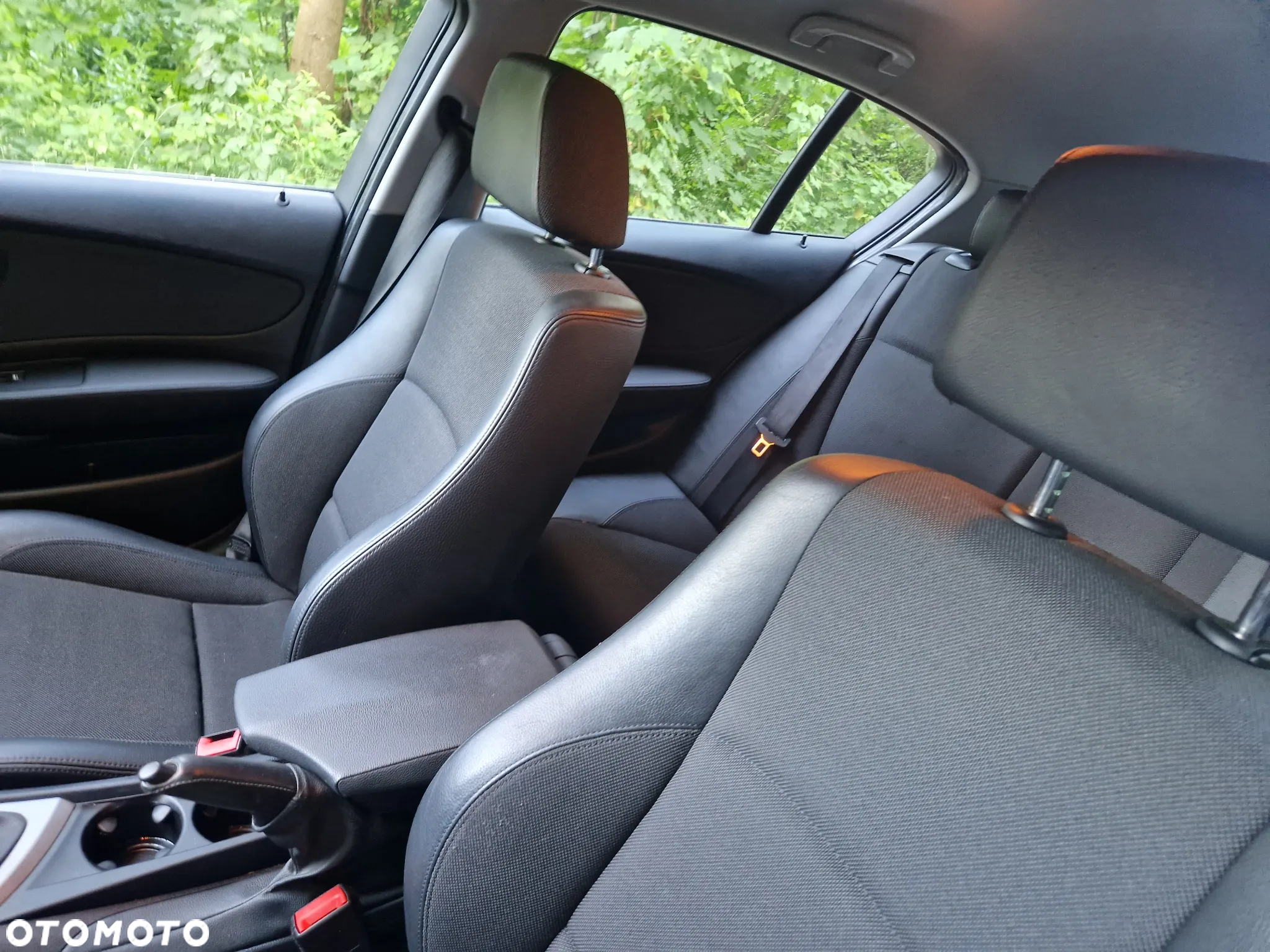 BMW Seria 1 116d - 14