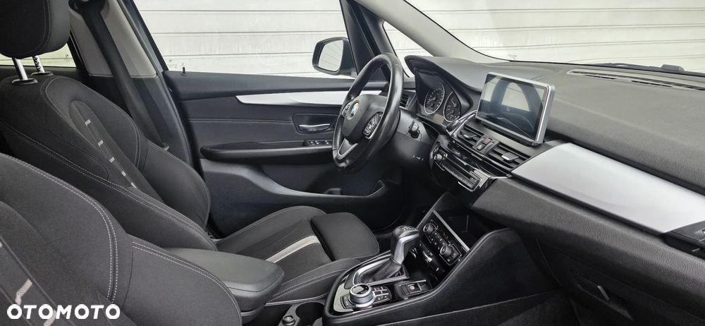 BMW Seria 2 218d Luxury Line - 8