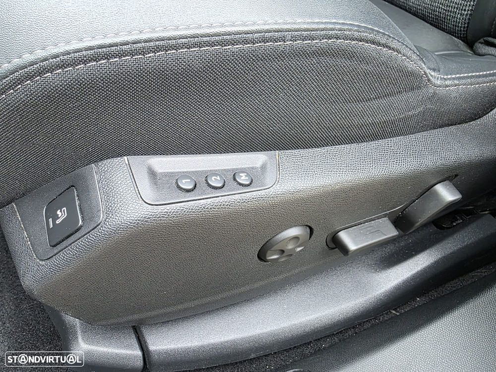 Peugeot 3008 BlueHDi 130 Stop & Start EAT8 Allure Business-Pack - 9