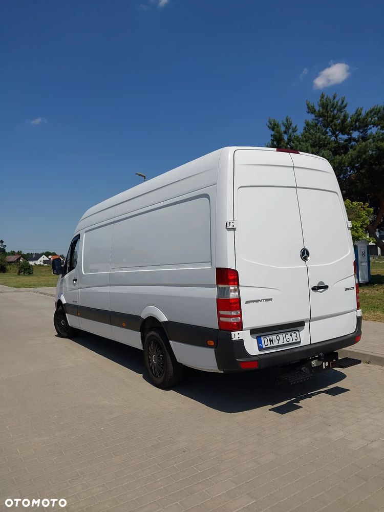 Mercedes-Benz Sprinter - 13