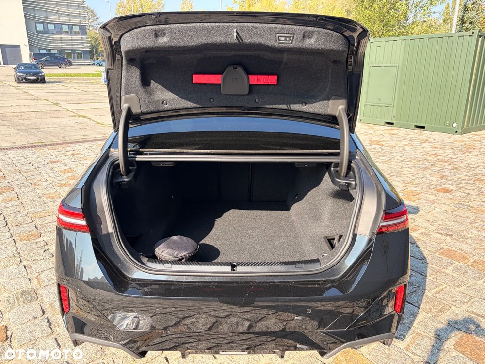 BMW Seria 5 530e PHEV - 9