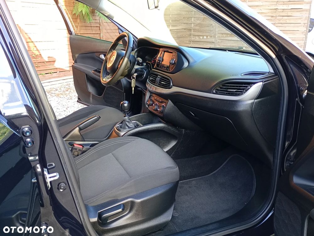 Fiat Tipo 1.4 16V More - 9