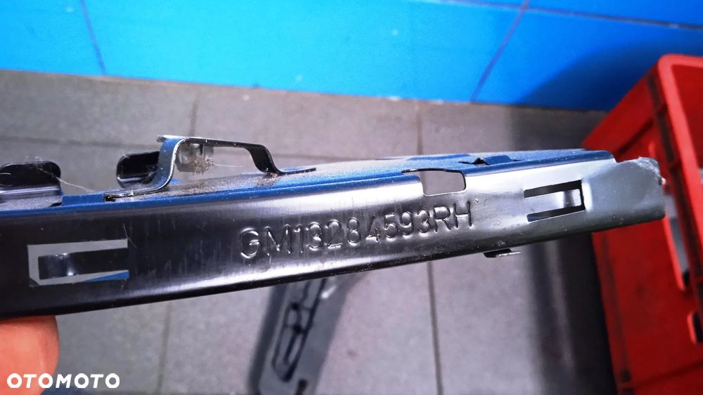 Osprzęt mechanizmy podnoszenia szyb drzwi lewy przód i tył klamka Opel Astra J IV - 7