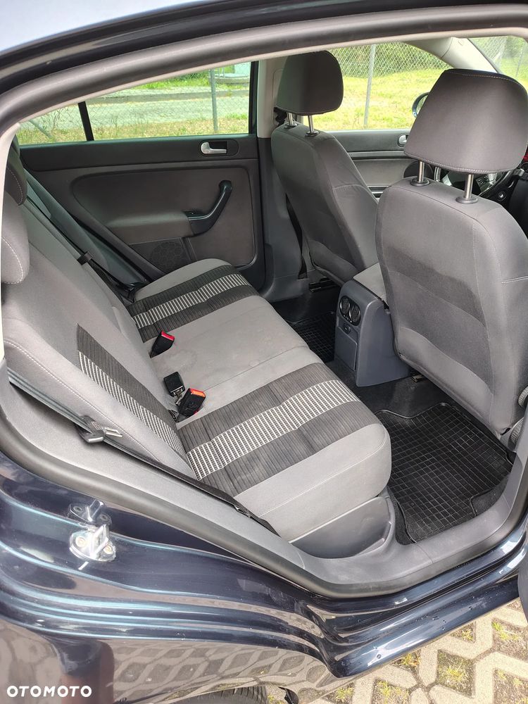 Volkswagen Golf Plus 1.9 TDI DPF Trendline DSG - 8