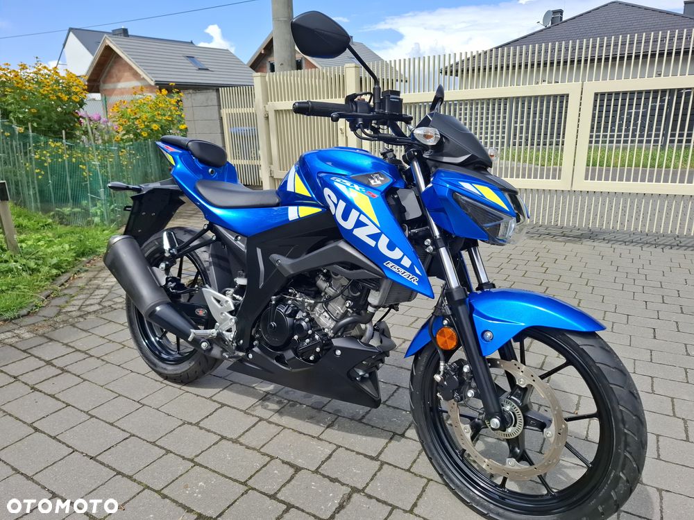 Suzuki GSX - 13