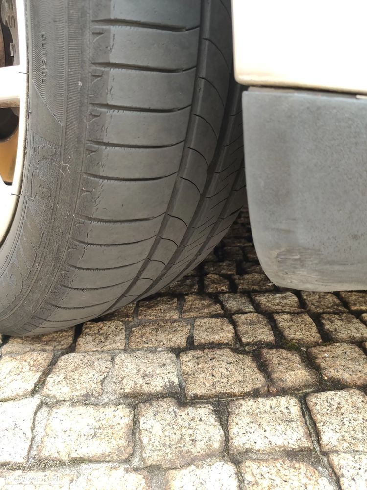 VW Golf 1.9 TDi Highline - 2