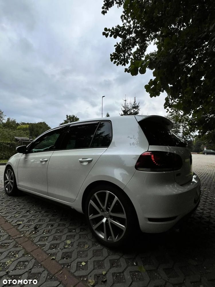 Volkswagen Golf VI 2.0 TSI GTI - 12
