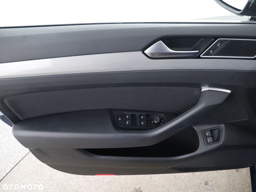 Volkswagen Passat Variant - 20