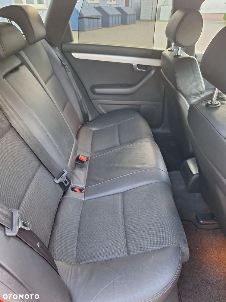 Audi A4 2.0 TDI DPF S line Sportpaket (plus) - 30