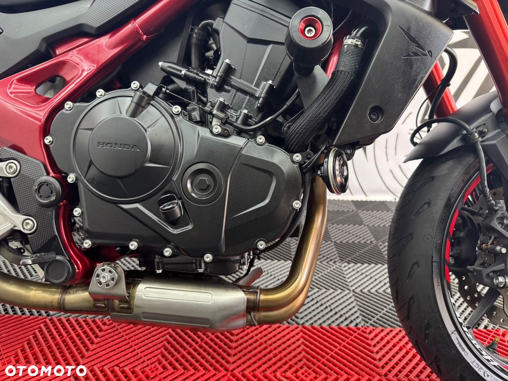 Honda Hornet - 37