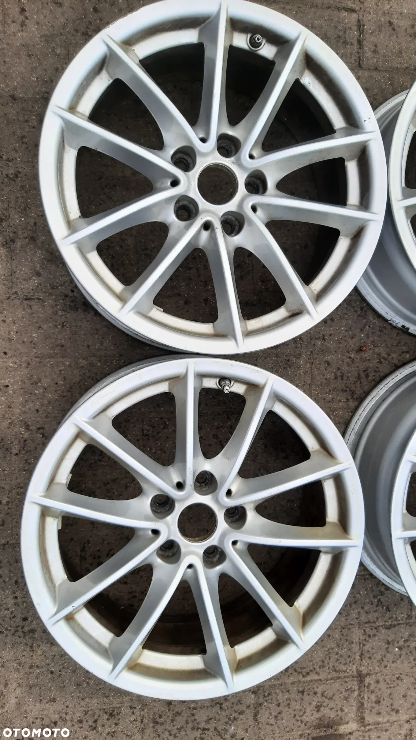 Komplet FELG 17 BMW 3 G20 G30 7,5X17 IS27 6868217 5x112 - 2