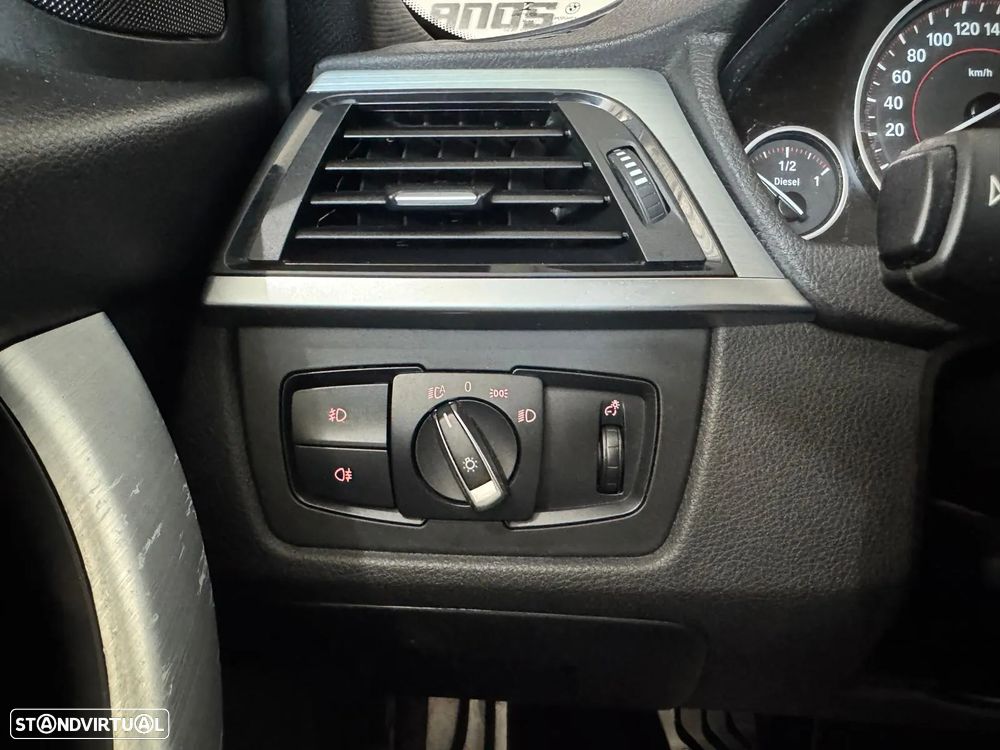 BMW 320 d Touring Auto Pack M - 21