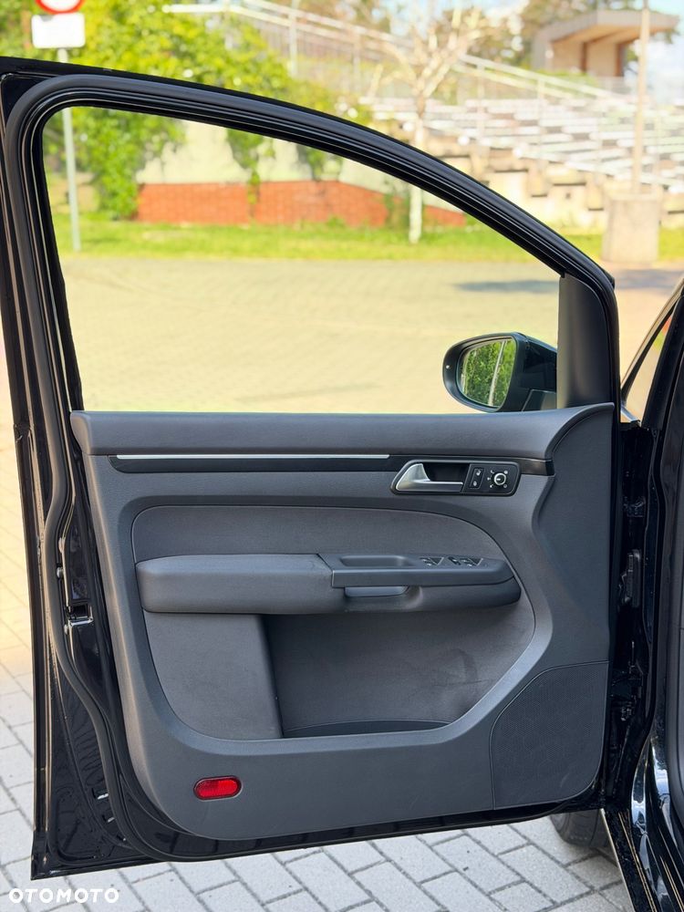 Volkswagen Touran 2.0 TDI Highline - 24