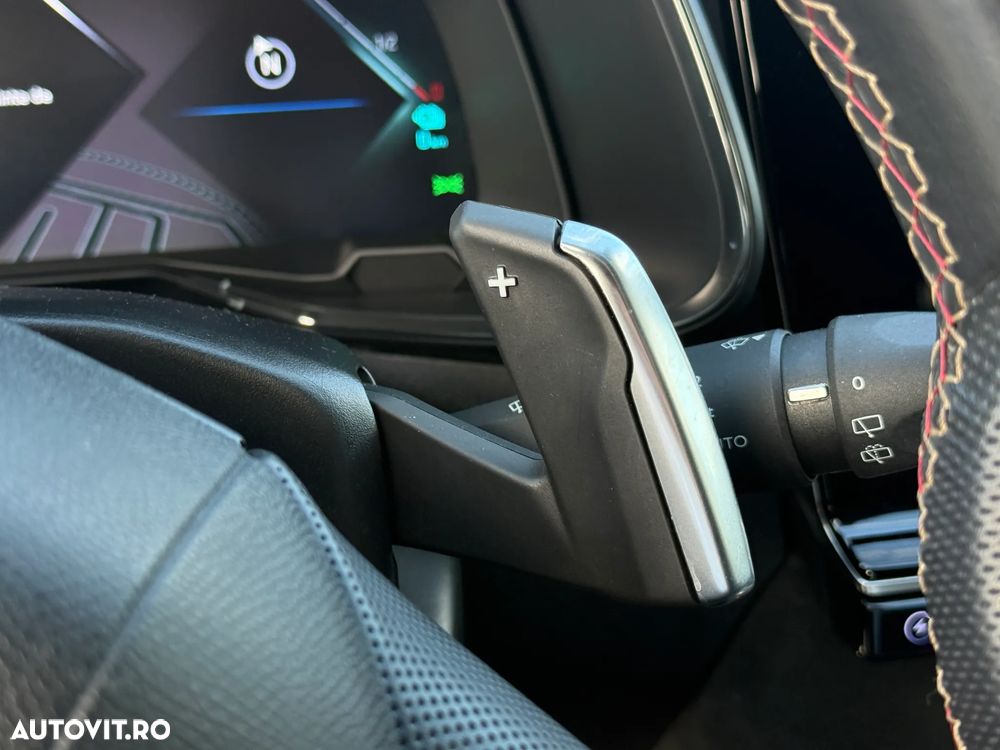 DS Automobiles DS 7 Crossback 1.6 PHeV AWD 300 EAT8 PERFORMANCE LINE + - 27