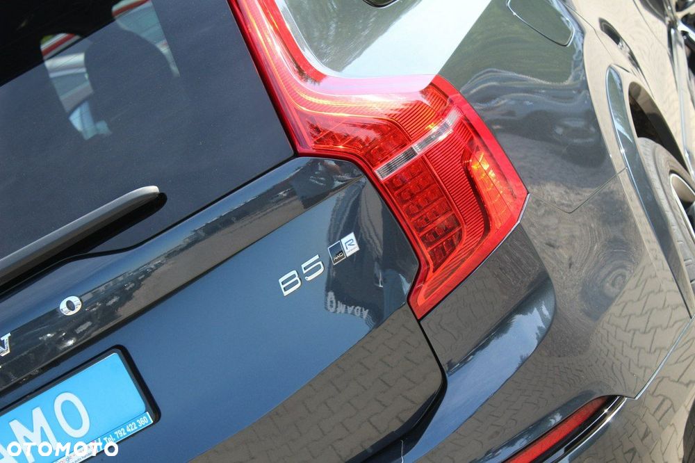 Volvo XC 90 B5 D AWD R-Design - 9