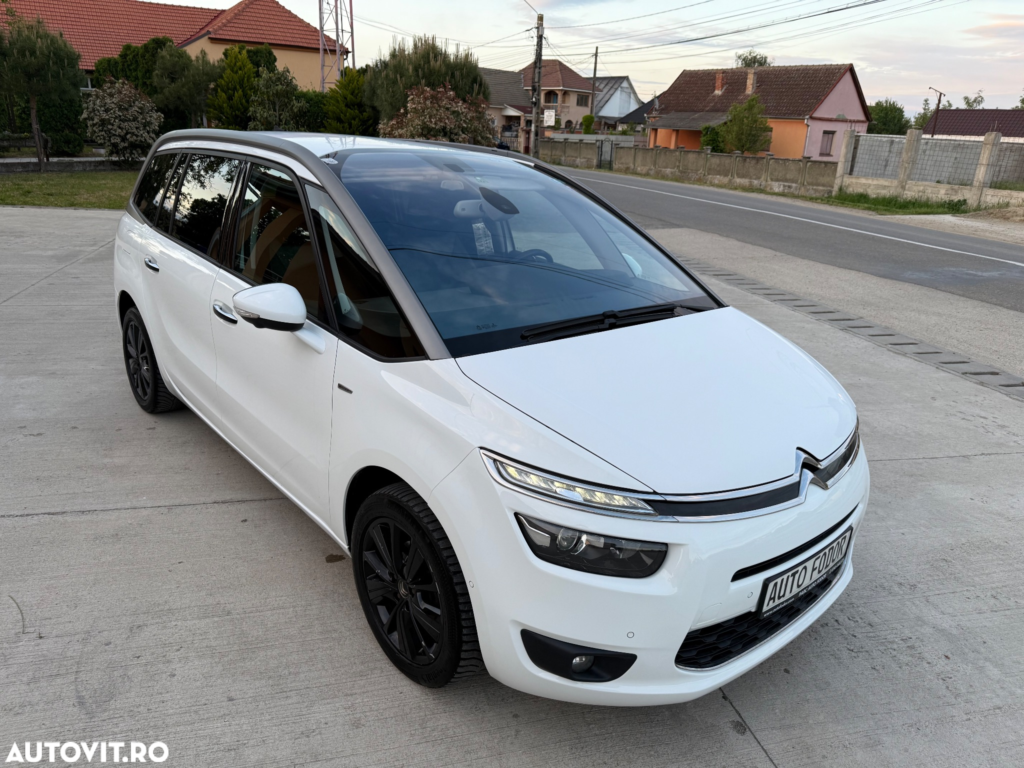 Citroën C4 Grand Picasso e-HDi 115 ETG6 Exclusive - 13