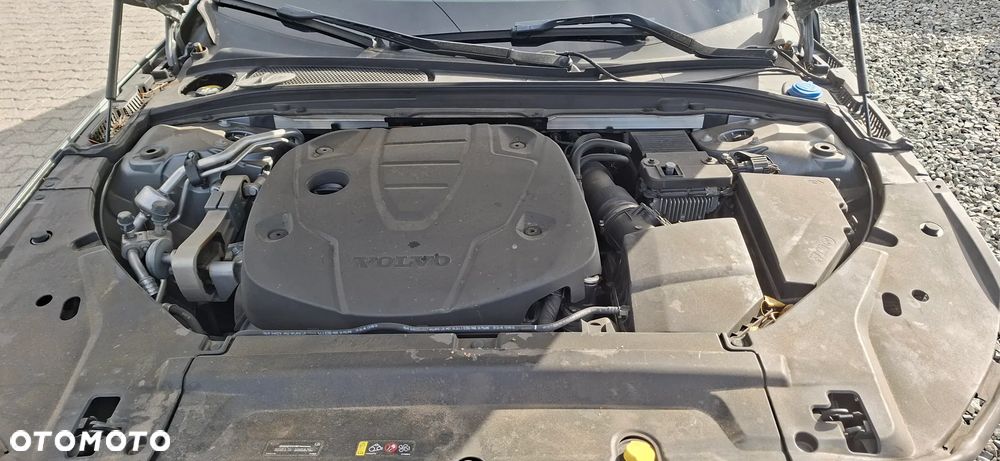 Volvo V90 D5 SCR AWD Inscription - 24