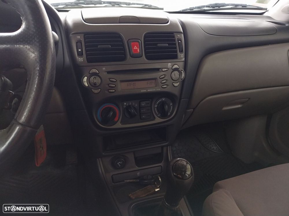 Nissan Almera 1.5 Comfort - 4