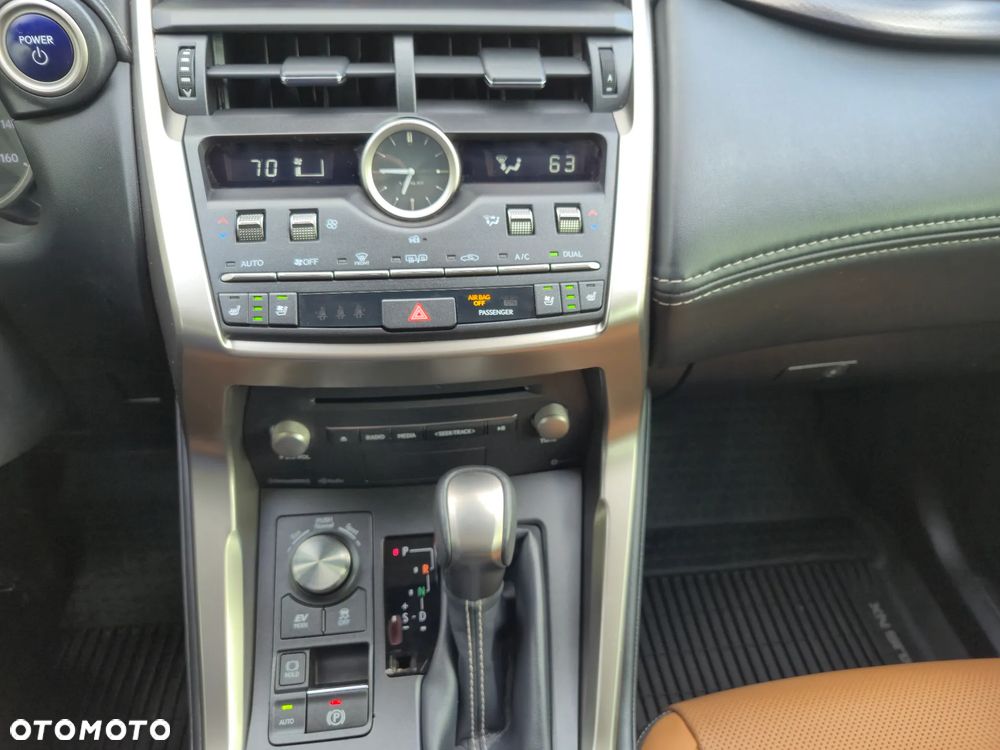 Lexus NX 350h Prestige AWD - 23
