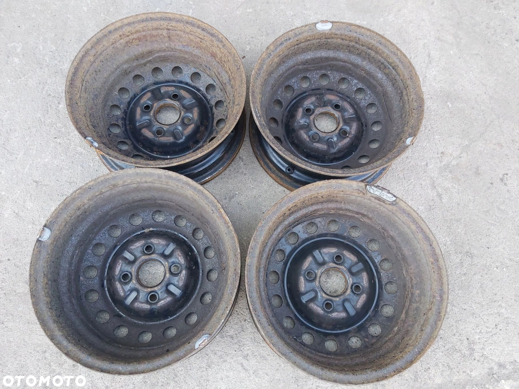 Toyota Yaris I felga stalowa 13 4x100 5J et39 - 16