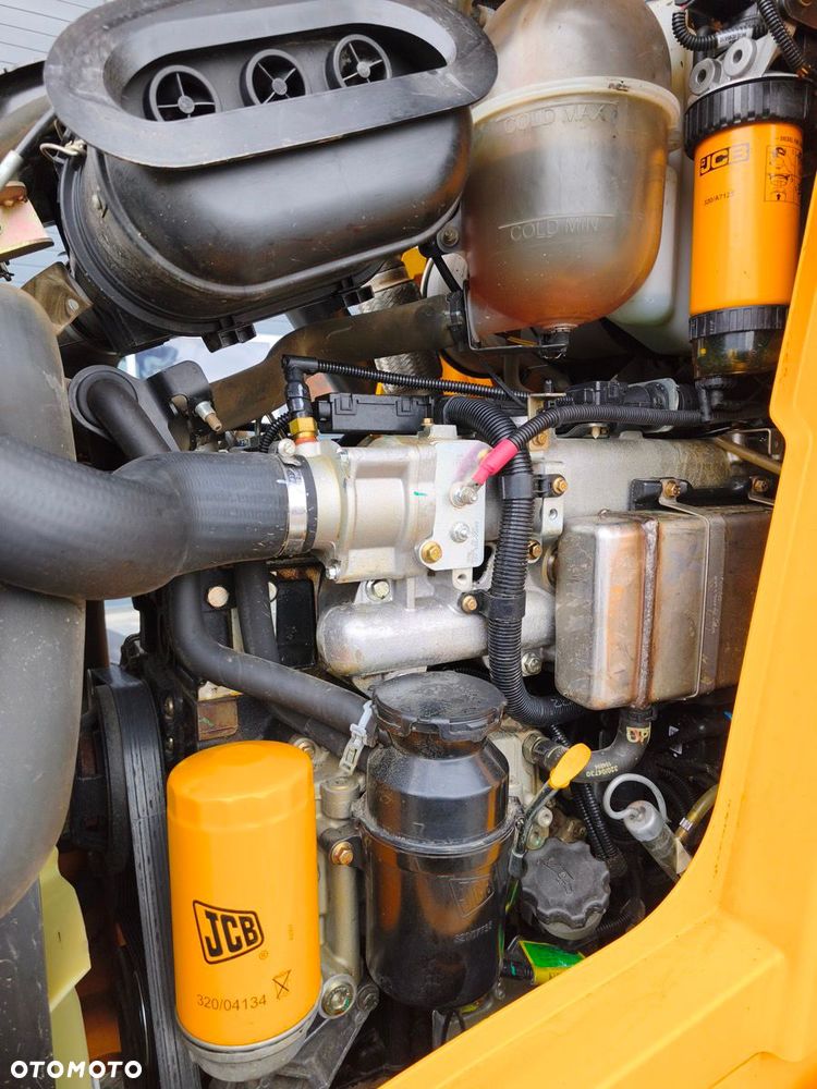 JCB 3CX - 9