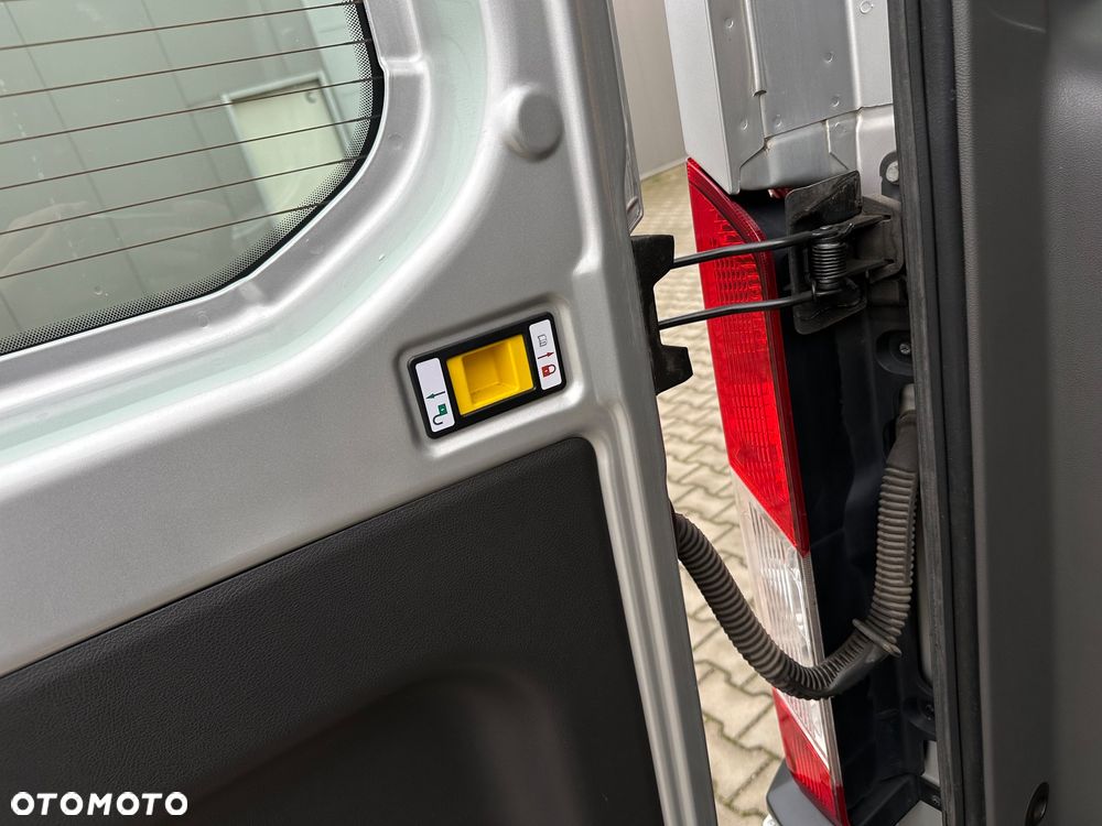 Ford Transit - 20
