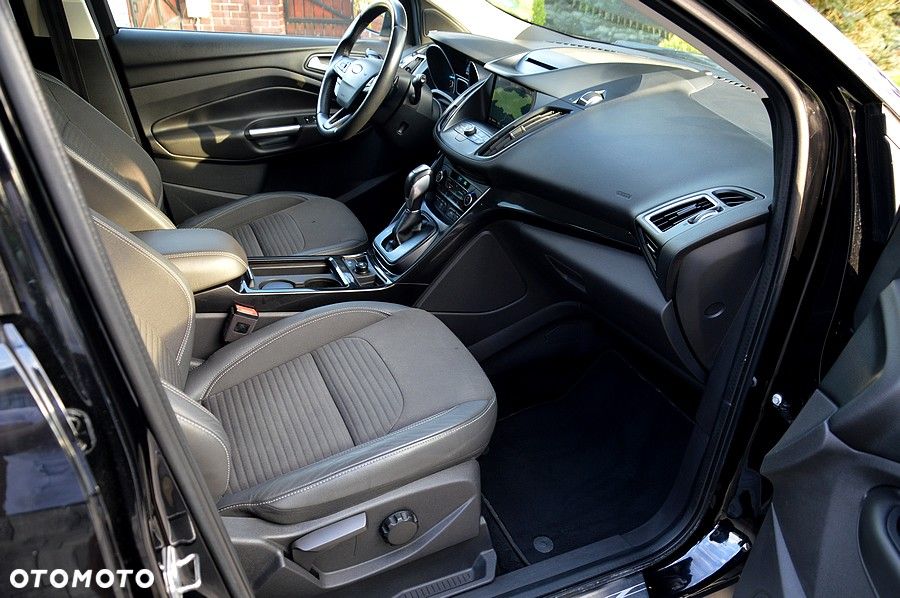 Ford Kuga 2.0 TDCi 4WD Titanium Plus - 23