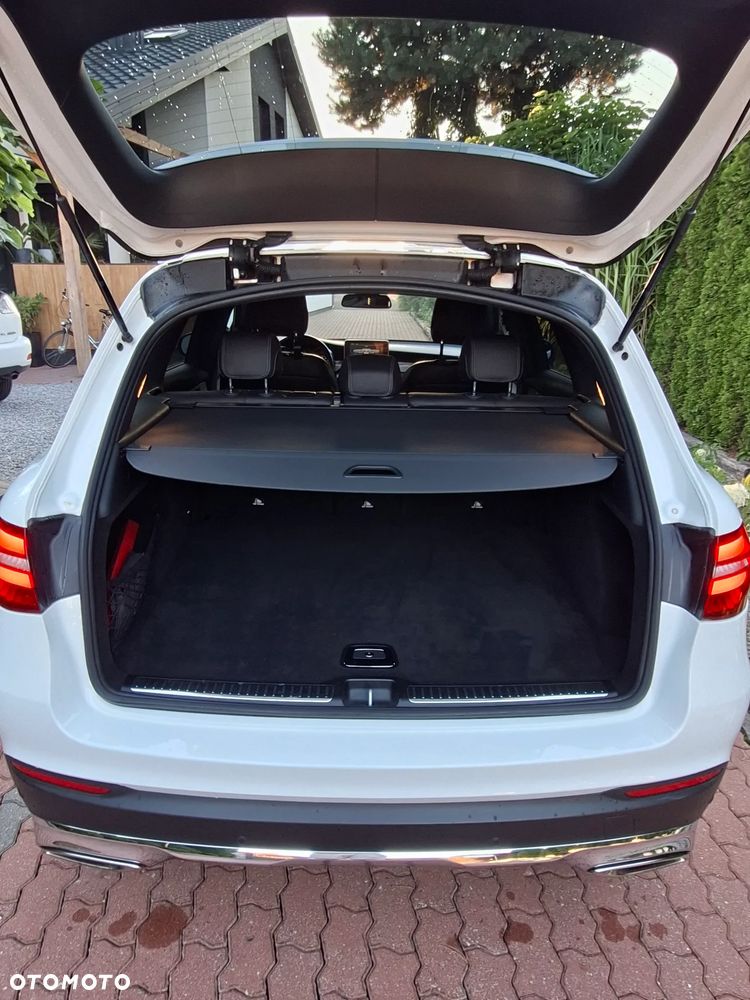Mercedes-Benz GLC 300 4Matic 9G-TRONIC - 9