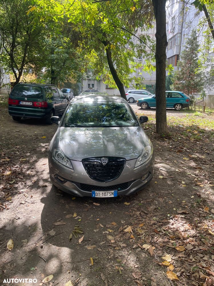 Lancia Delta 1.6 MultiJet 16v Silver - 1