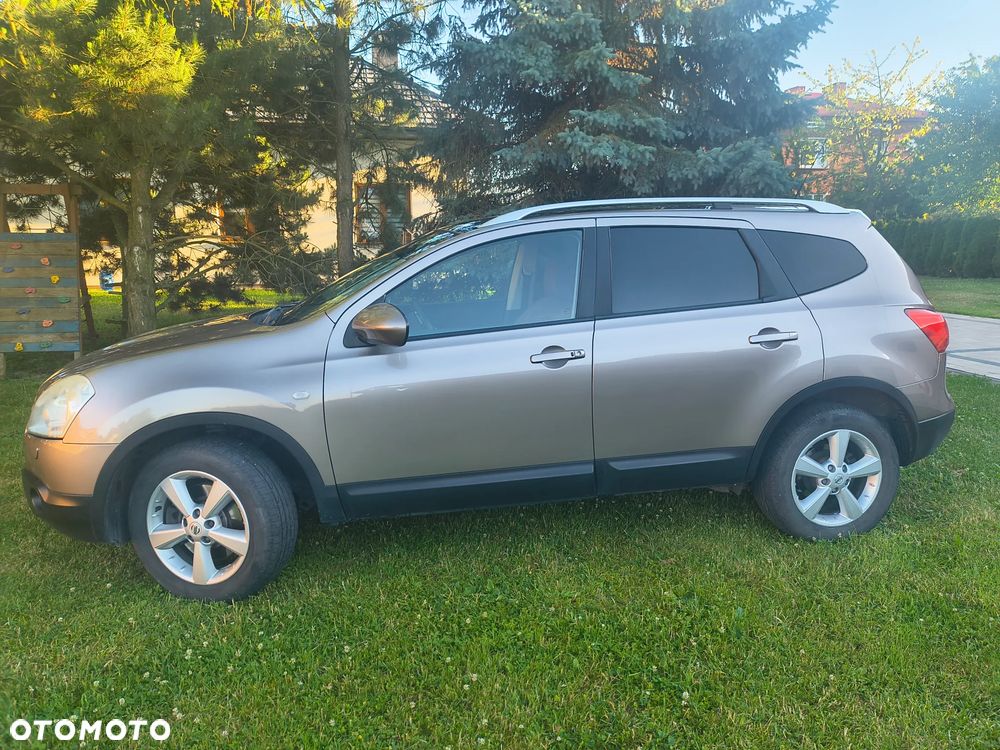 Nissan Qashqai+2 2.0 4x4 Tekna Premium CVT - 1