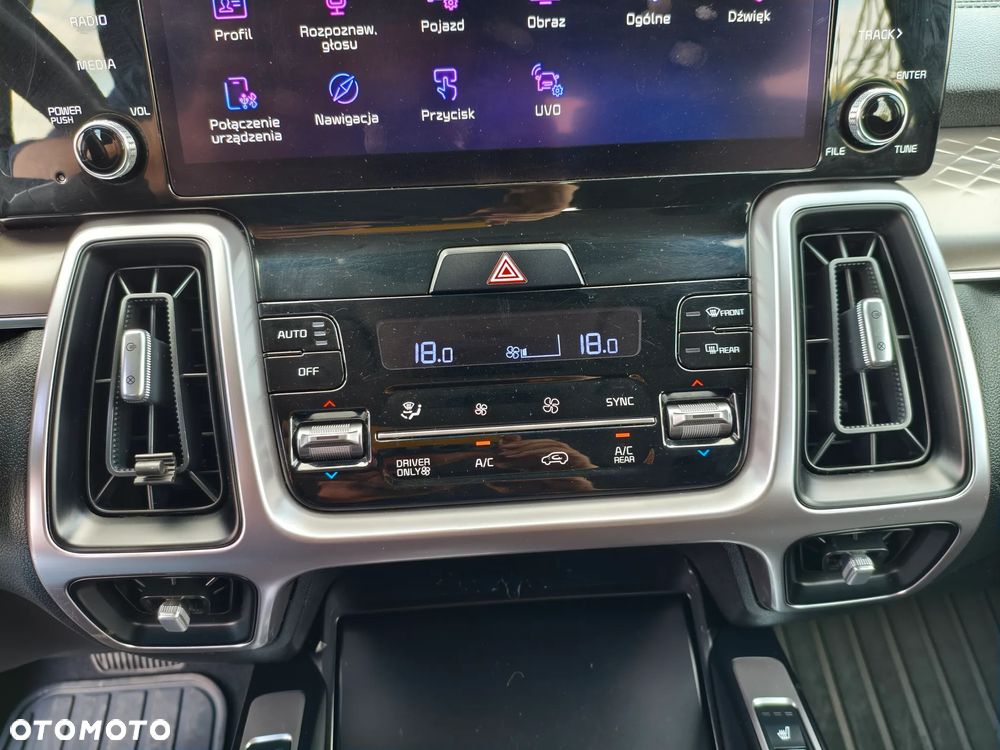 Kia Sorento 1.6 T-GDI HEV M 7os - 26