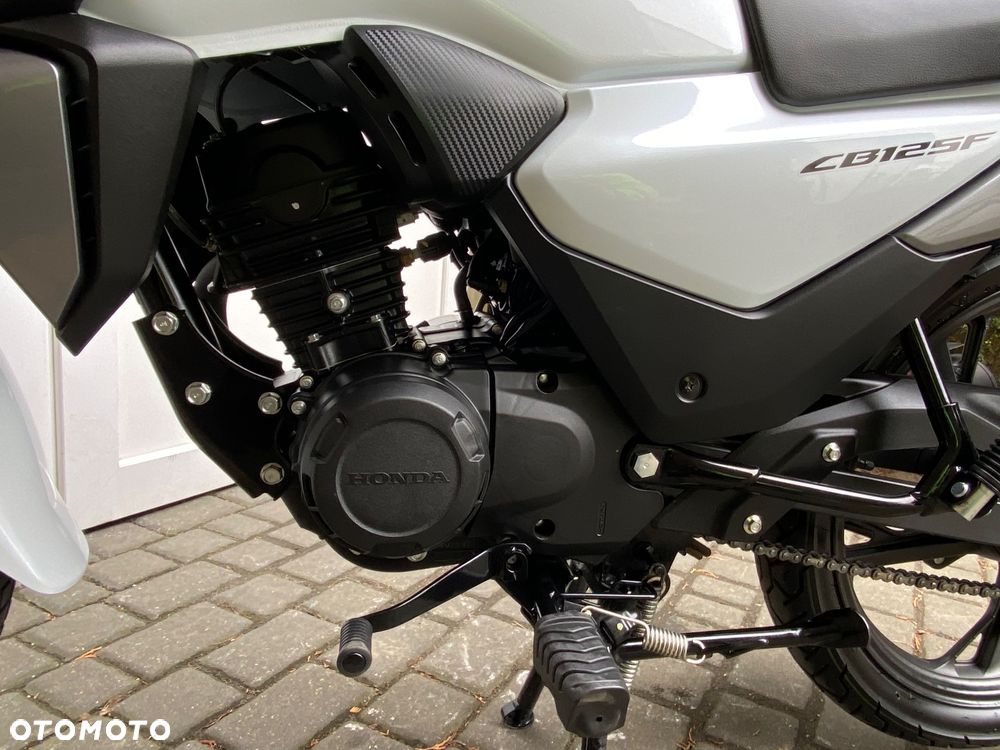 Honda CBF - 33