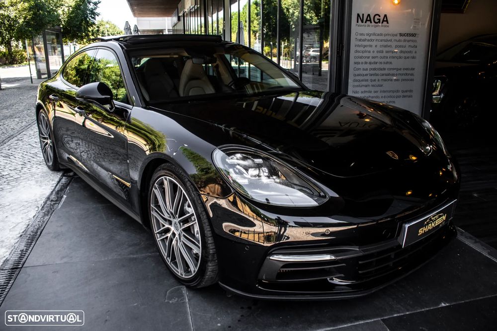 Porsche Panamera 4 E-Hybrid - 6
