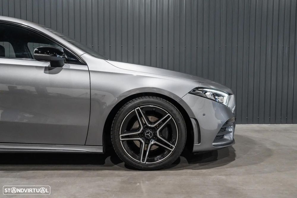 Mercedes-Benz A 180 d 7G-DCT AMG Line - 38